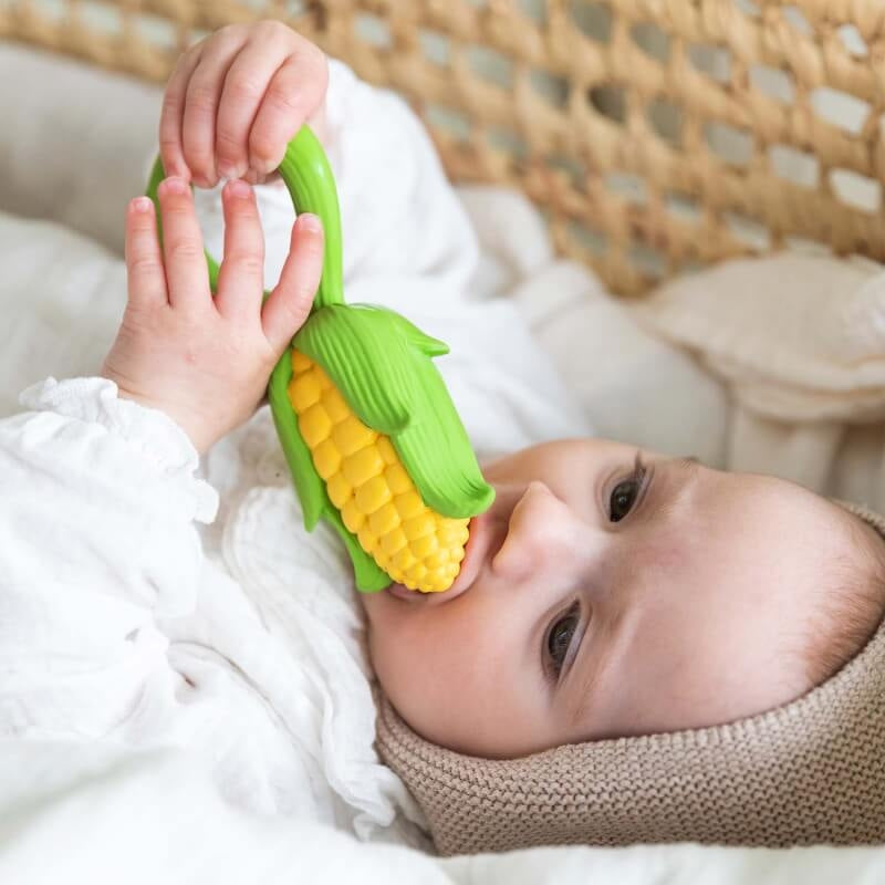 Oli&Carol 2-in-1 Teether & Rattle Toy - Corn