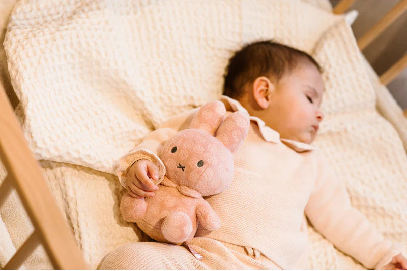 Tiamo Miffy Cuddle 30 cm pink flower