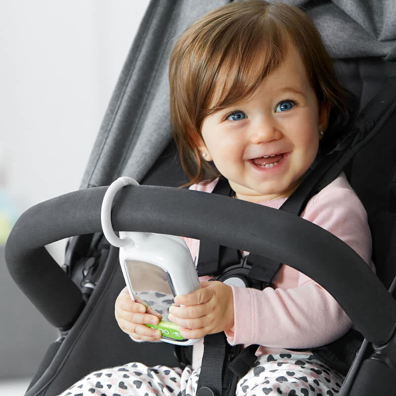 Skip Hop Explore & More 自拍手機