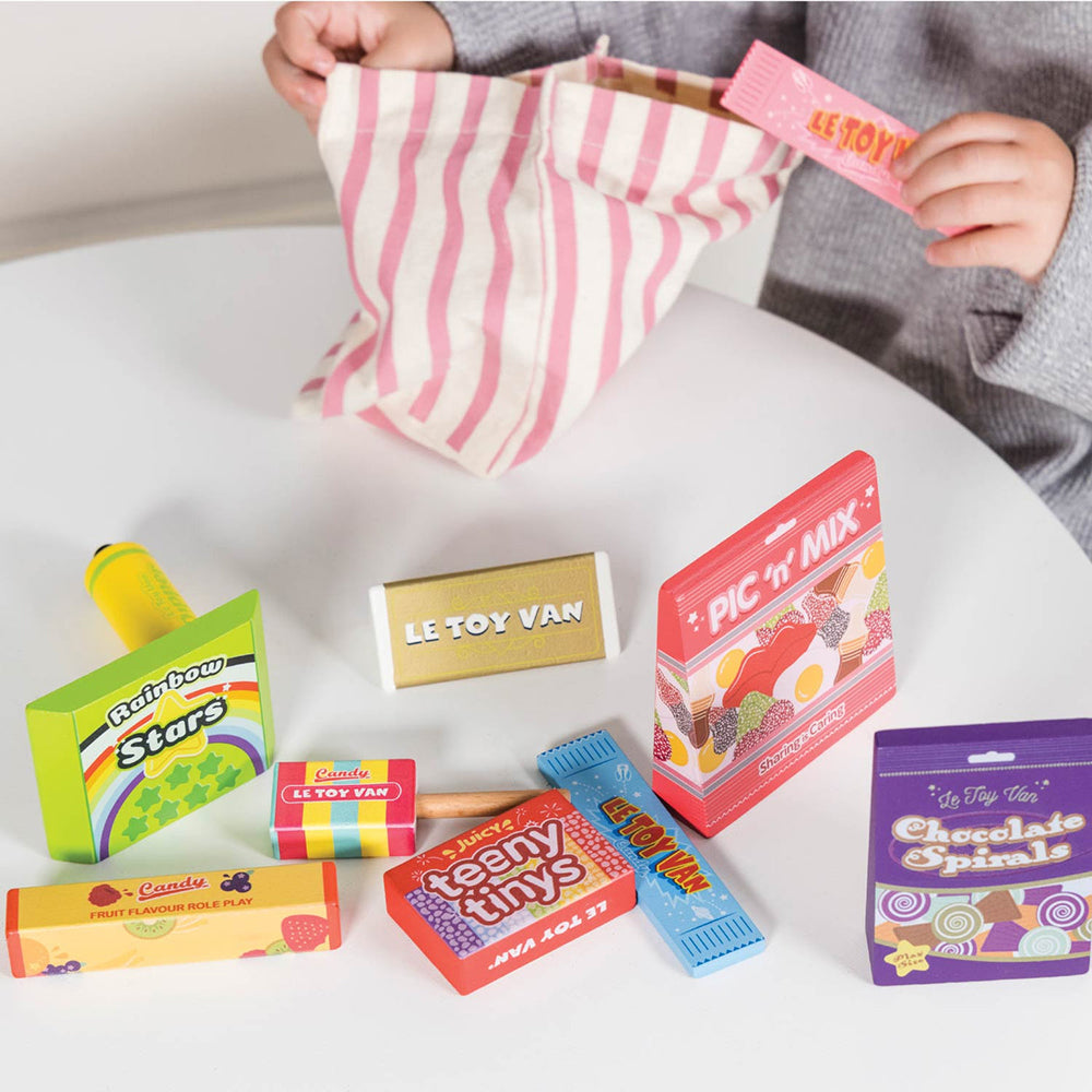 Le Toy Van Retro Sweets and Candy Roleplay Set - 12 Piece (4) FSC 100%