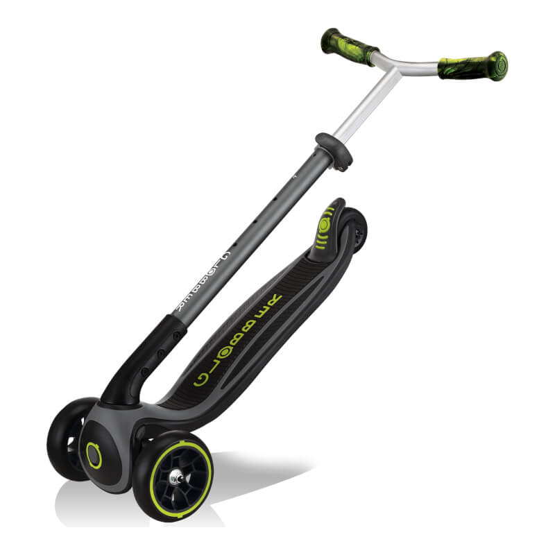 Globber Master Prime 滑板車