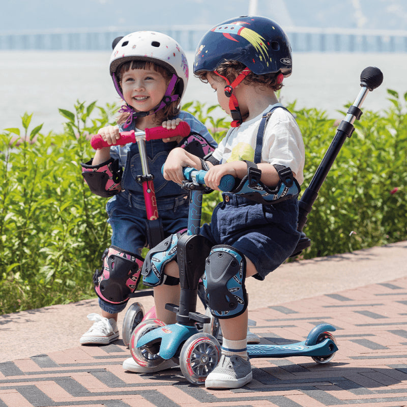 Micro Scooter Mini 3-in-1 Deluxe Plus with Push Along Handle