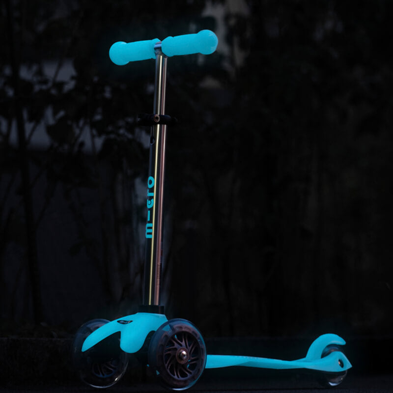 Micro Scooter Mini Deluxe - Glow LED Plus