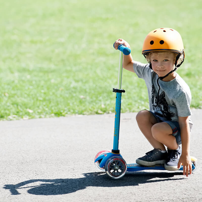 Micro Scooter Mini Deluxe - LED