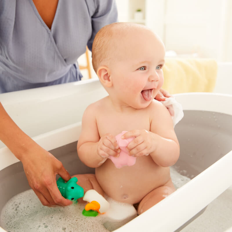 OXO Tot Splash & Store Bathtub