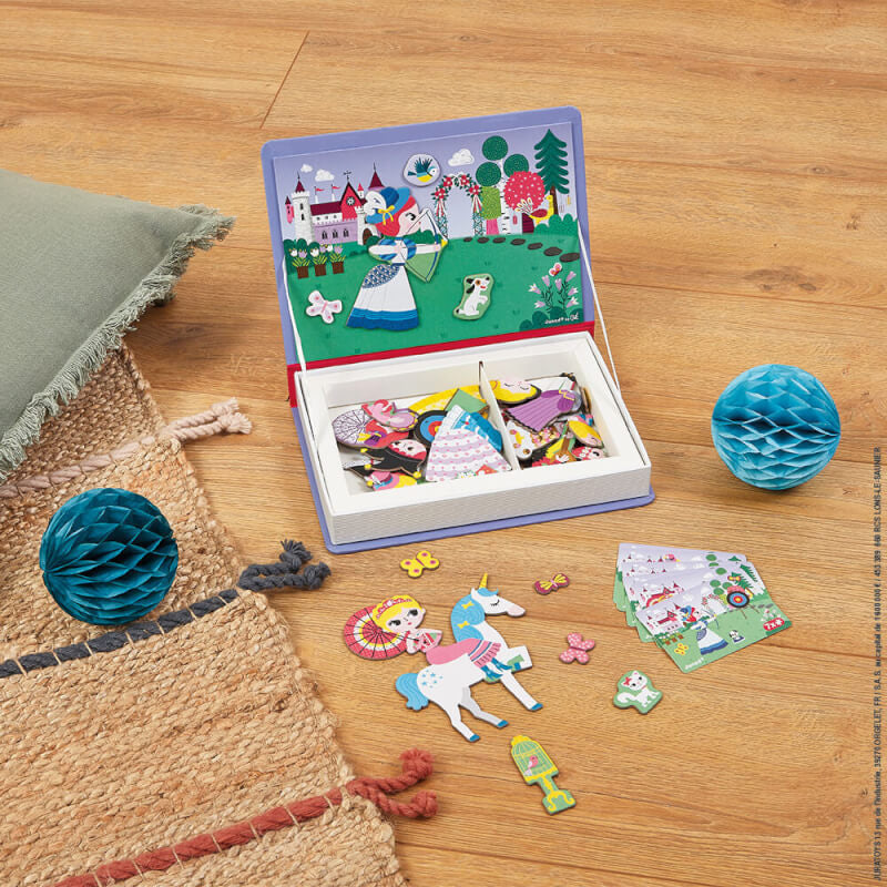 Janod Princesses Magnetibook