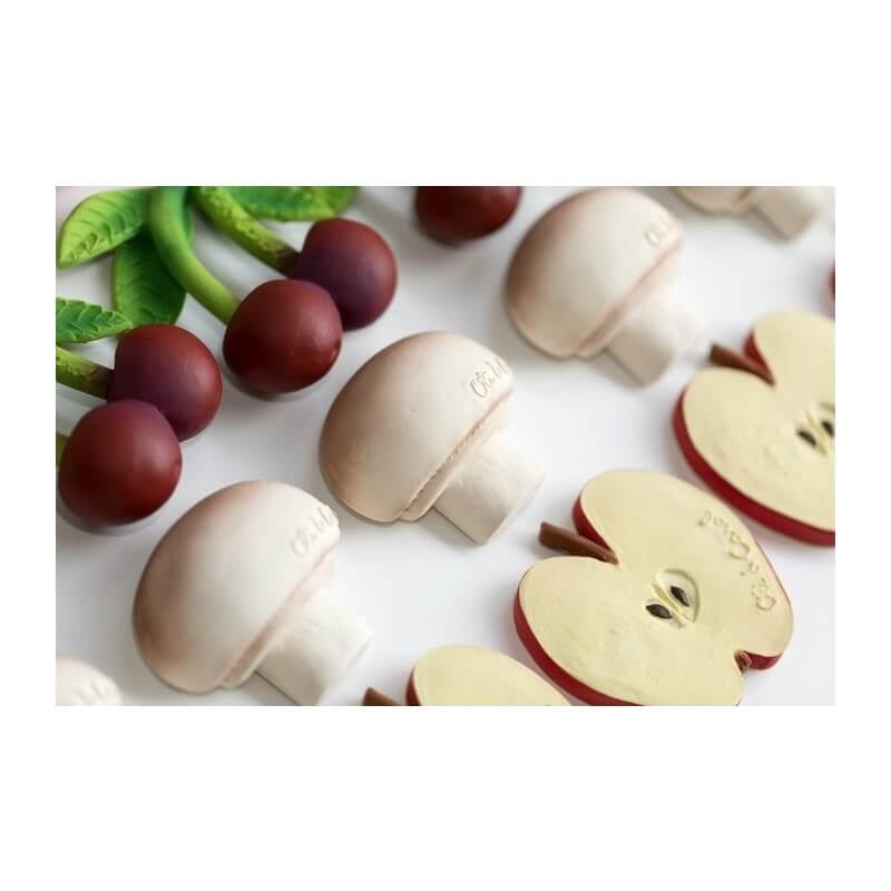 Oli&Carol Teether & Bath Toy - Fruits & Veggies - Manolo the Mushroom