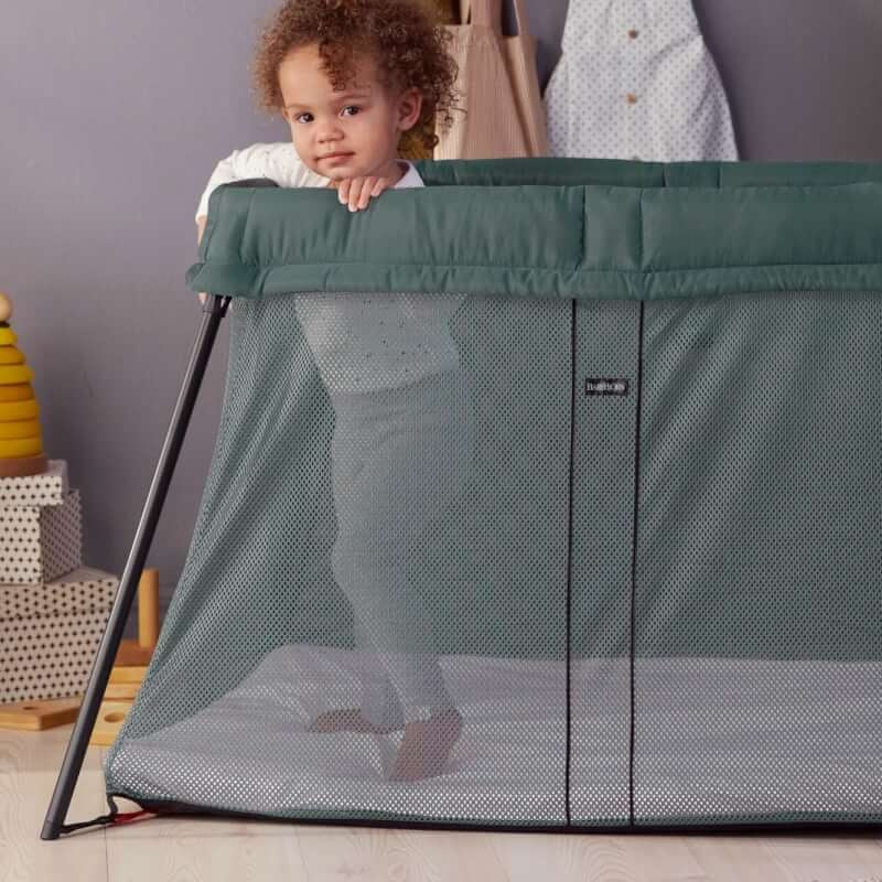 BabyBjorn Travel Crib Light - Dark Green, Mesh