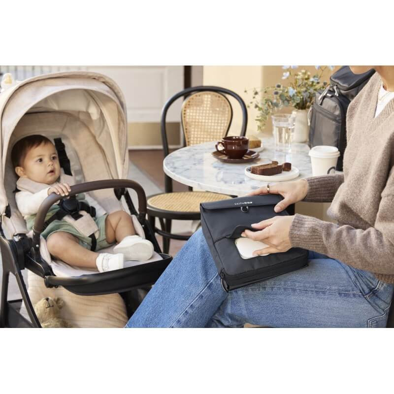 Skip Hop Clean Slate Changing Station - Black