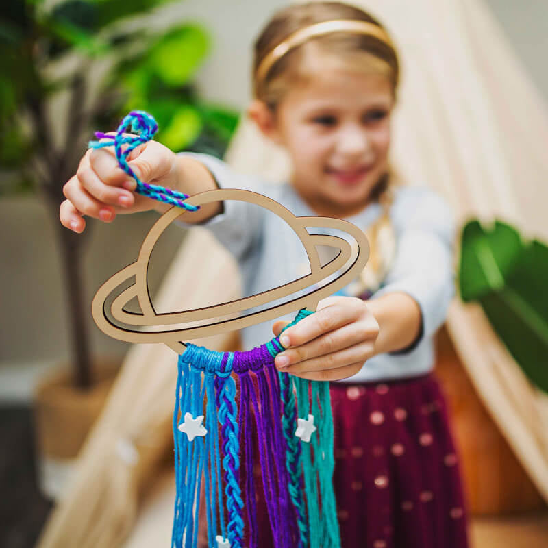 Seedling Yarn Tie Wall Hangings