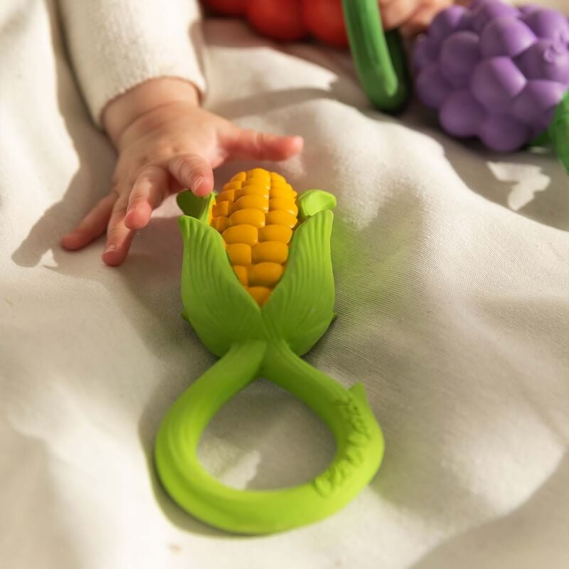 Oli&Carol 2-in-1 Teether & Rattle Toy - Corn