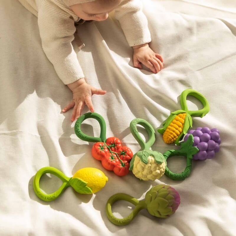 Oli&Carol 2-in-1 Teether & Rattle Toy - Lemon