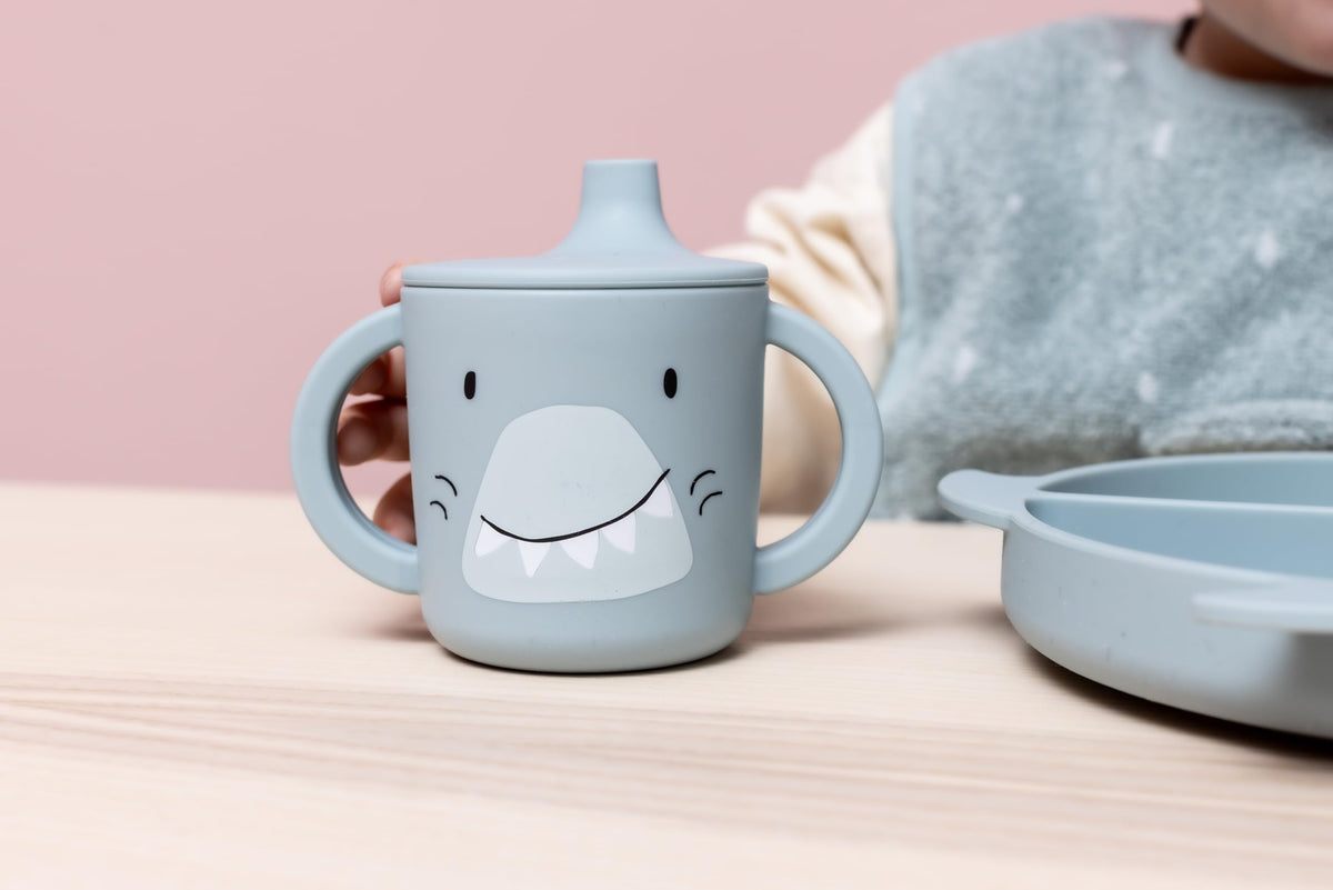 Trixie Silicone sippy cup - Mr. Shark