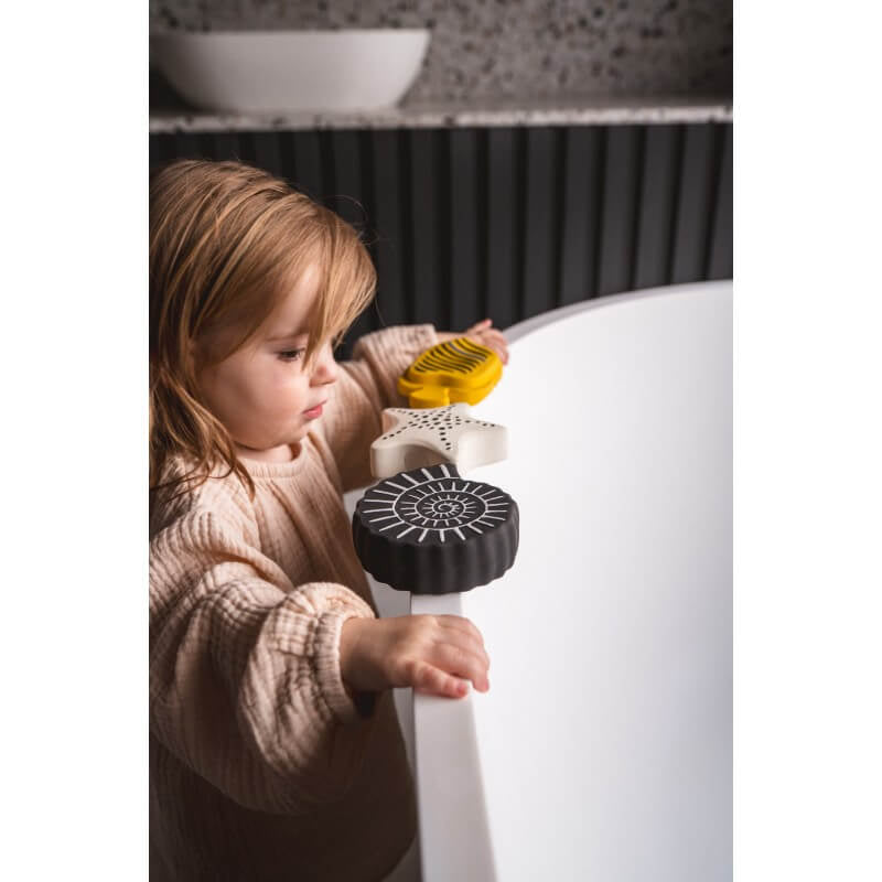 Etta Loves Bath Toys - Animal