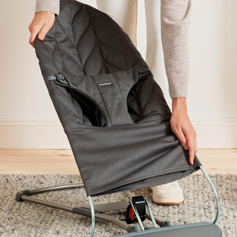 BabyBjorn Bouncer Bliss - Woven Petal Quilt