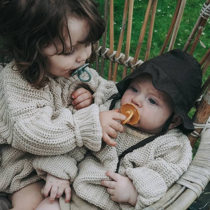 FRIGG Daisy Round Silicone Pacifier