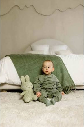 Tiamo Miffy Cuddle 30 cm green flower