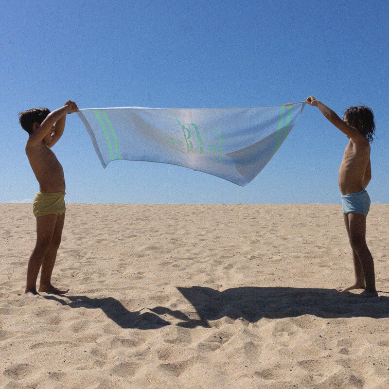 SUNNYLiFE Kids Beach Towel - The Sea Kids Blue-Lime