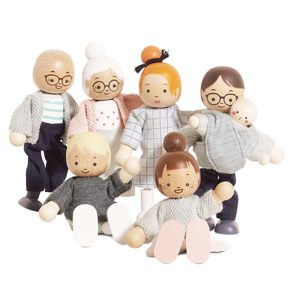 Le Toy Van Dolls House Family - 7 Piece (6) FSC 100%