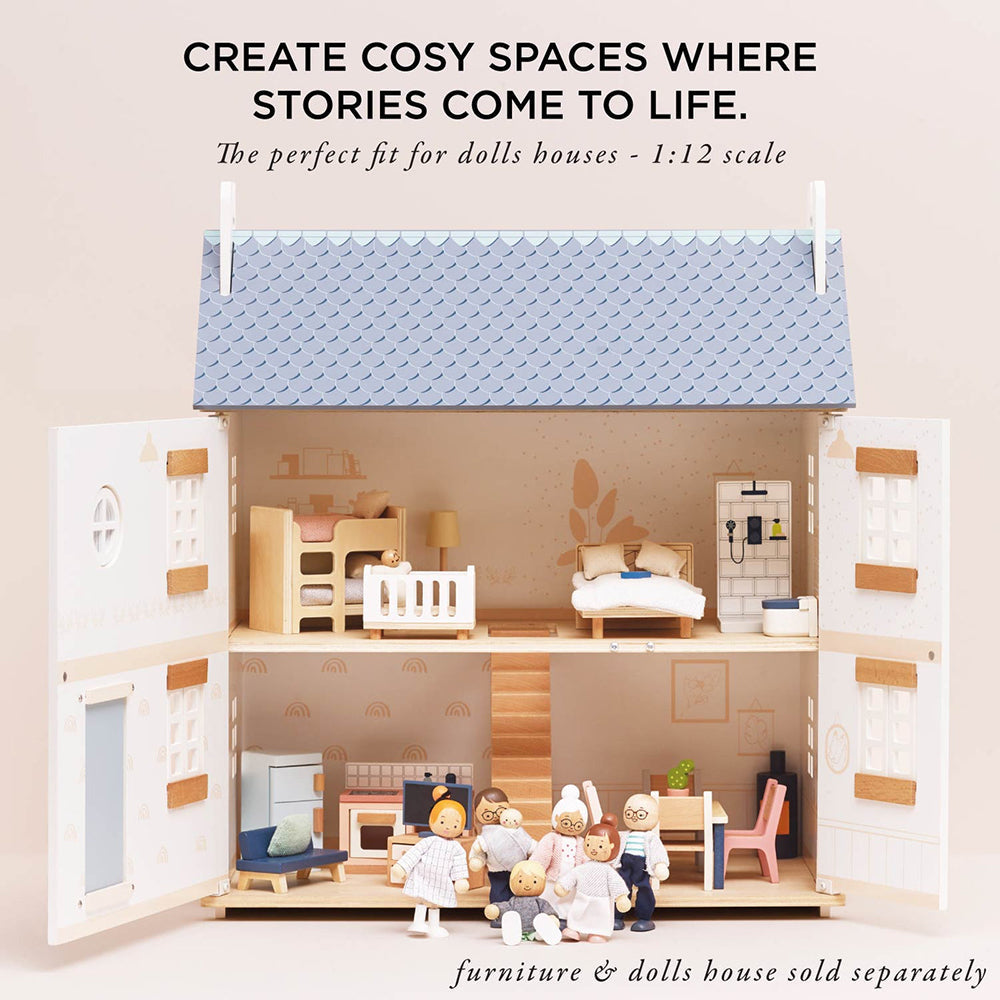 Le Toy Van Dolls House Family - 7 Piece (6) FSC 100%