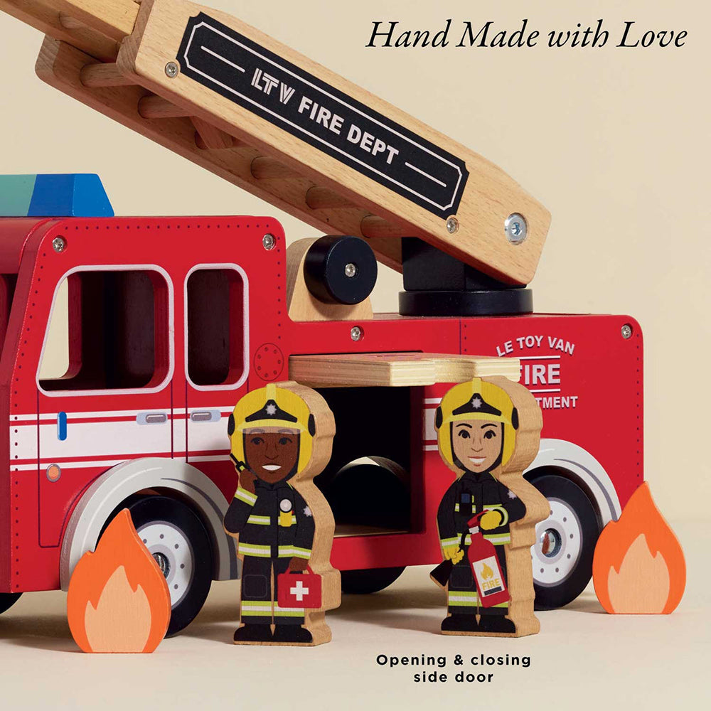 Le Toy Van Fire Engine & Firefighters (4) FSC 100%