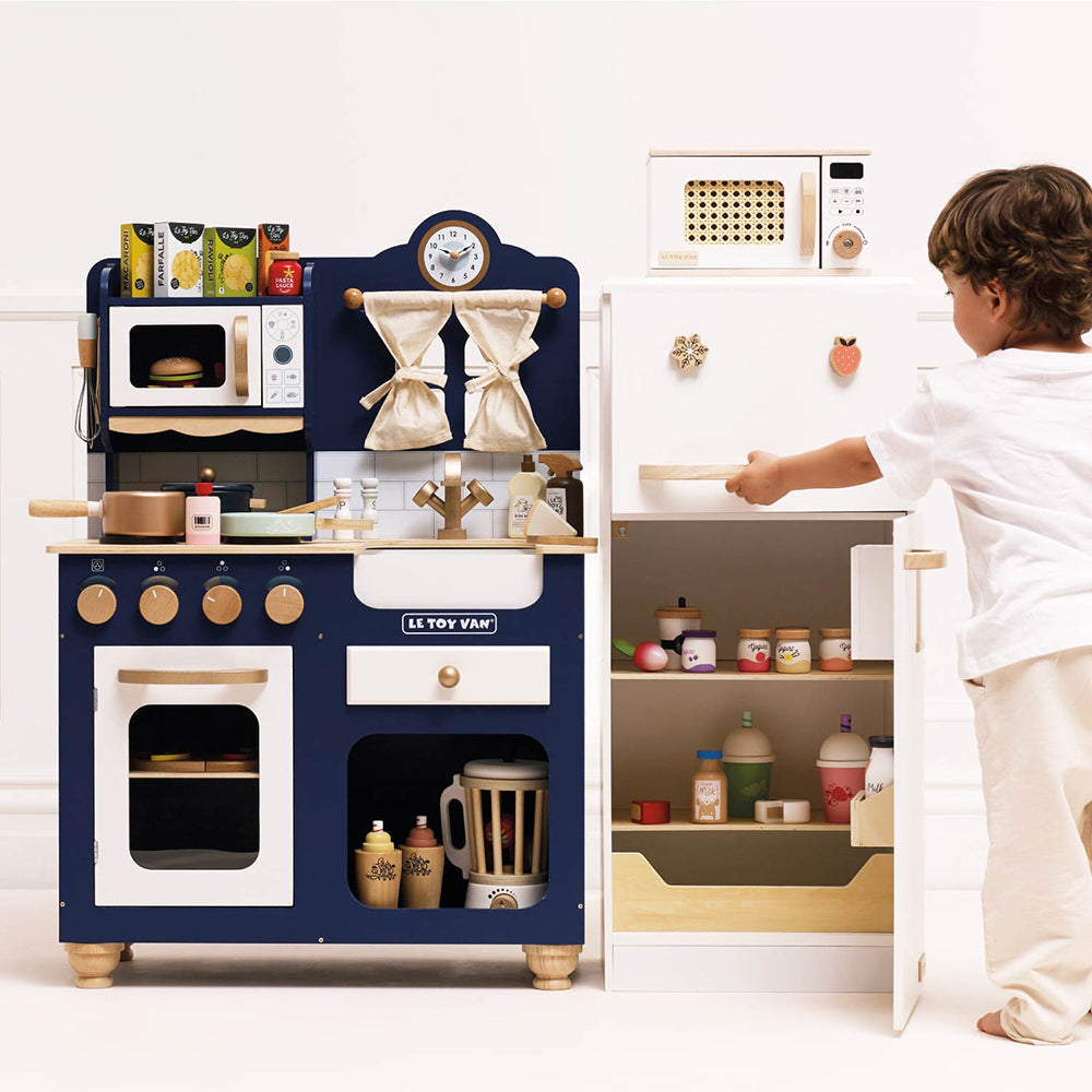 Le Toy Van Kitchen Freestanding Fridge Freezer (1) FSC 100%