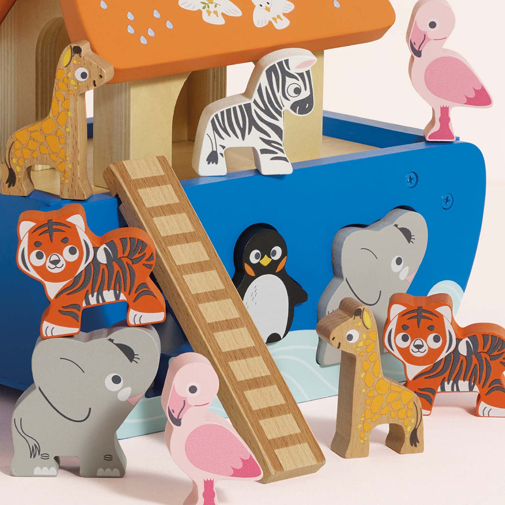 Le Toy Van Noah's Ark & Animals Shape Sorter - 15 Piece (4) FSC 100%