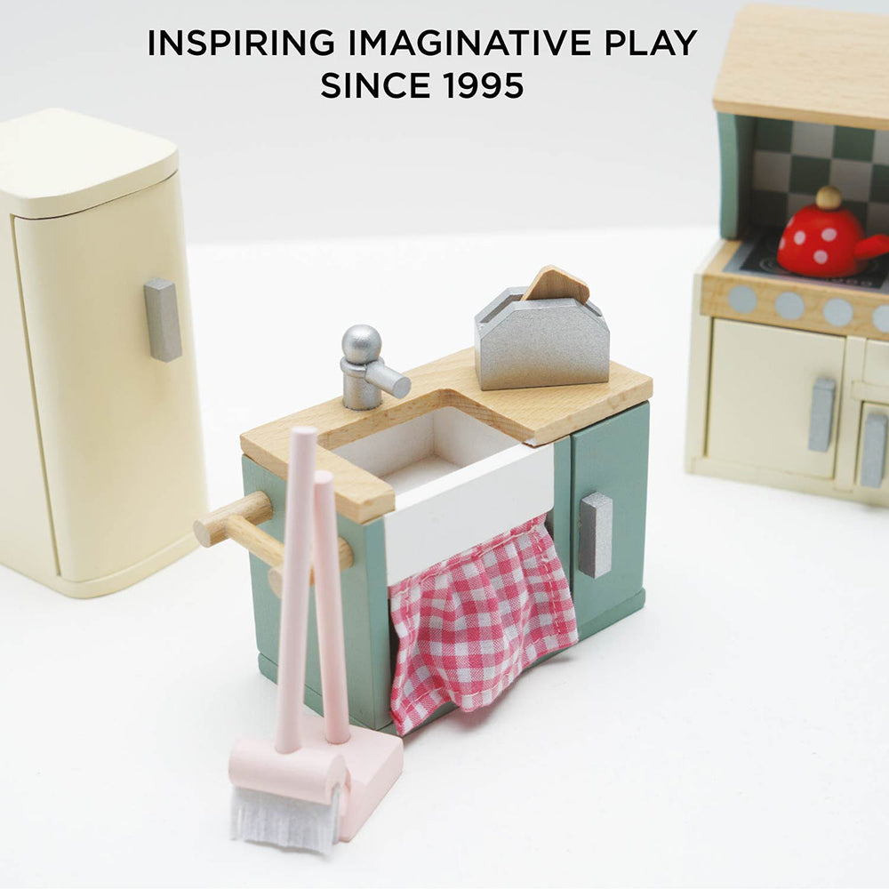 Le Toy Van Wooden Dolls house Kitchen Furniture - 20 Piece (4) FSC 100%