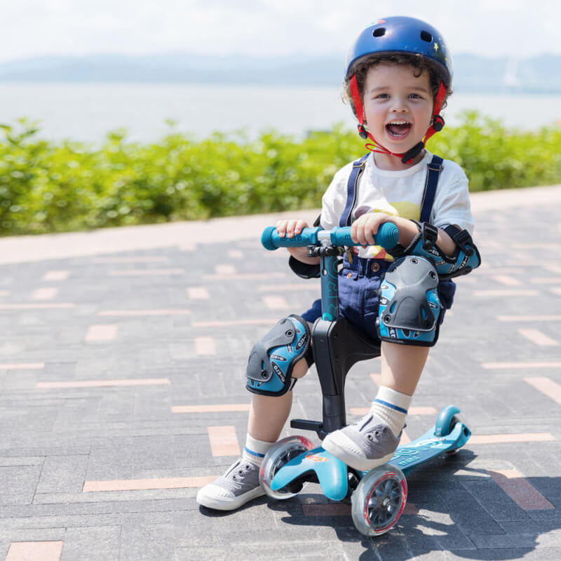 Micro Scooter Mini 3-in-1 Deluxe Plus with Push Along Handle