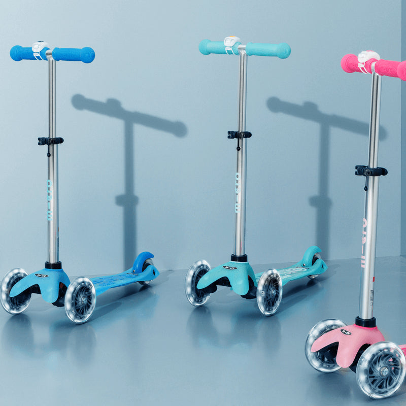 Micro Scooter Mini Deluxe - Glow LED Plus 