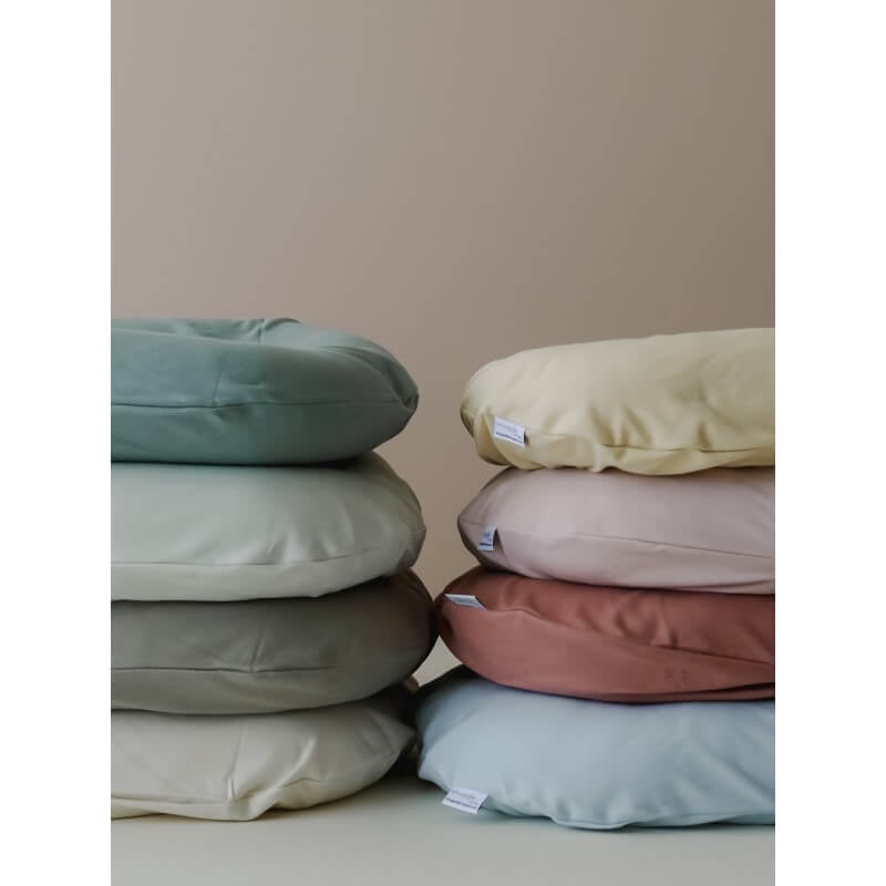 Snuggle Me Natural Infant Lounger with Cover