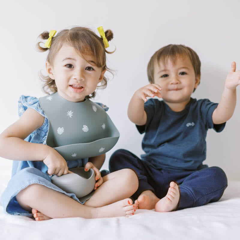 Milk It 嬰兒矽膠印花圍兜 - 森林綠