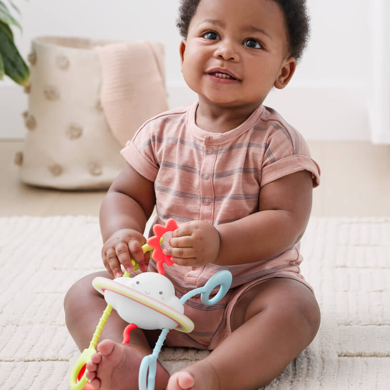 Skip Hop 銀色雲朵拉扯遊戲感官玩具