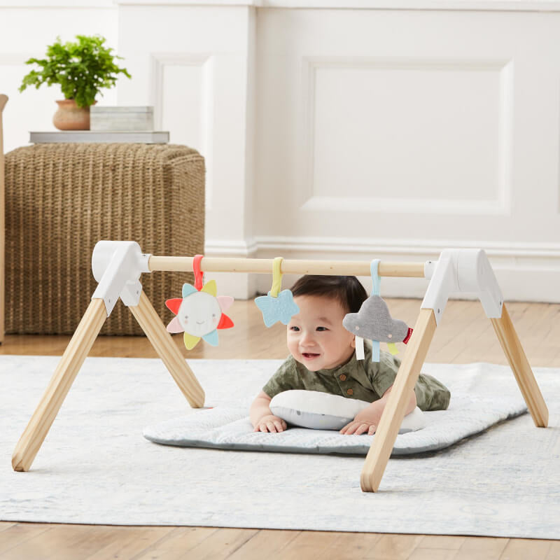 Skip Hop Silver Lining Cloud 木製活動健身器