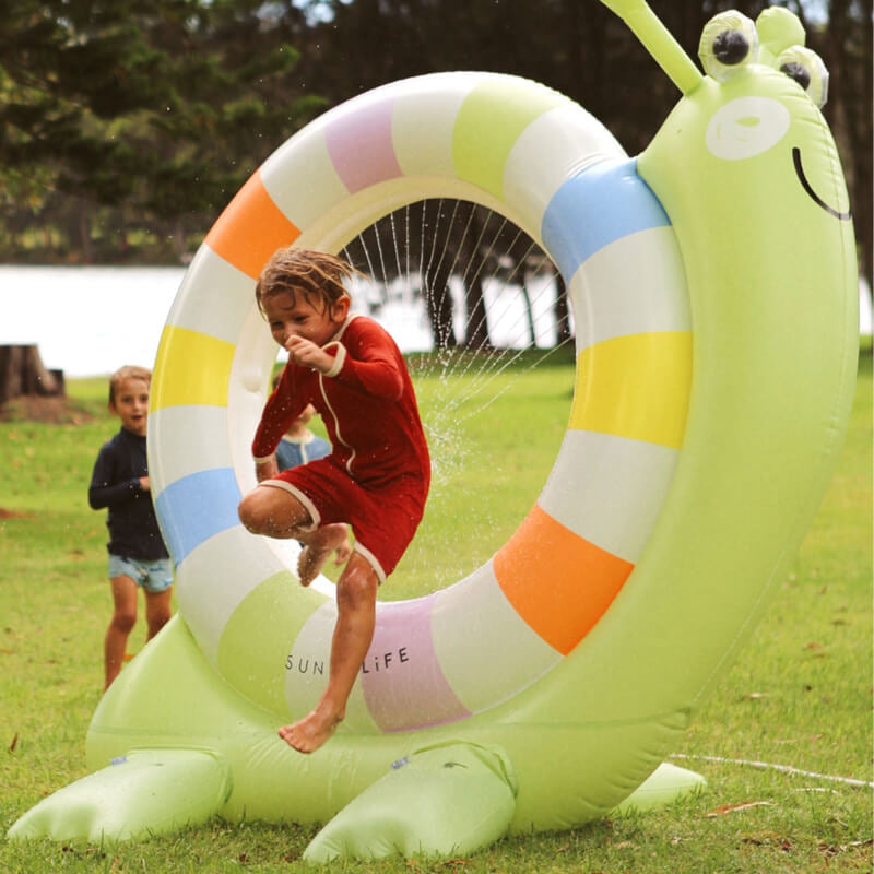 SUNNYLiFE Snail Giant Sprinkler - Into the Wild Multi