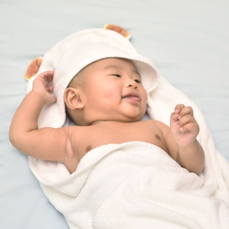 The Wee Bean Super Soft Bamboo Hooded Towel + Washcloth Set