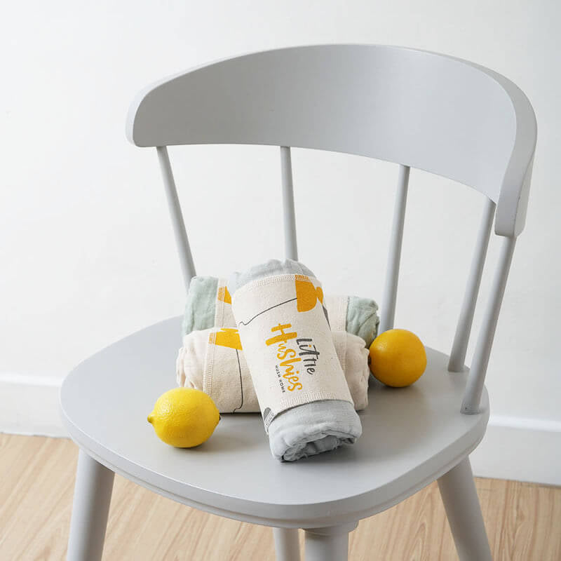 Little Hushies The Little Organic Crib Sheet™ 140x70cm (1-Pack) - Dewdrops Grey