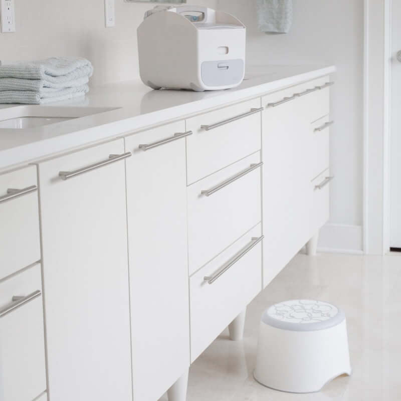 Ubbi Step Stool - Pink