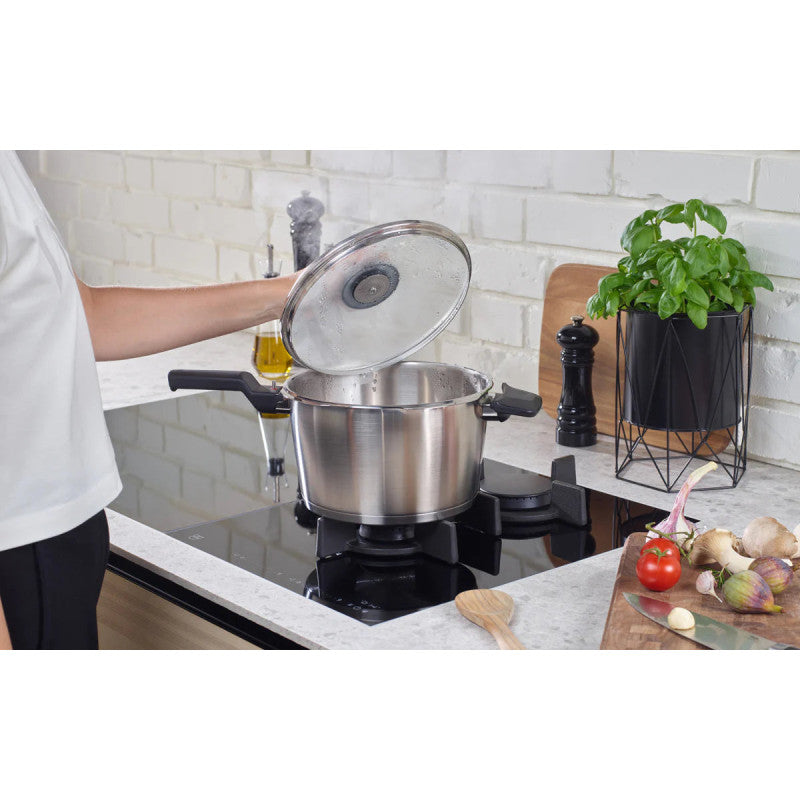 Fissler Vitaquick Premium Pressure Cooker 22cm/6l W/Perforated Insert